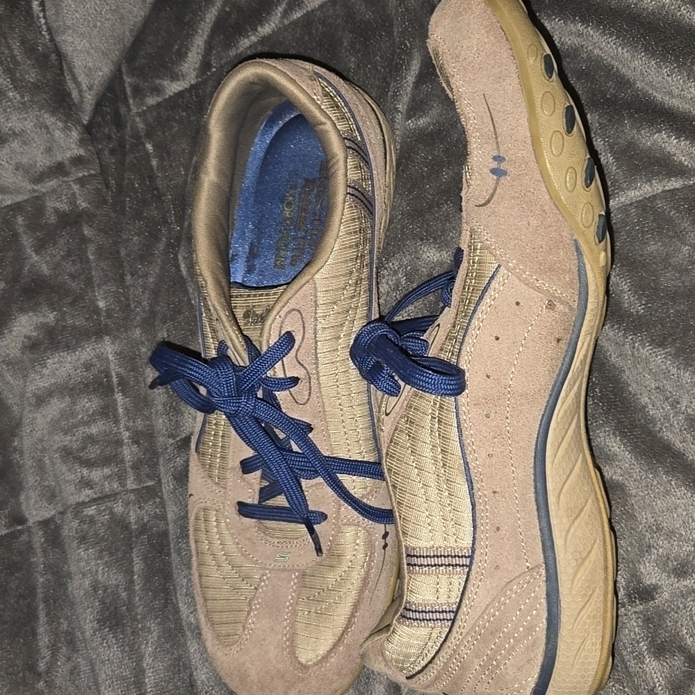 Skechers Relaxed Fit Size 10 Tan / navy - Picture 3 of 6